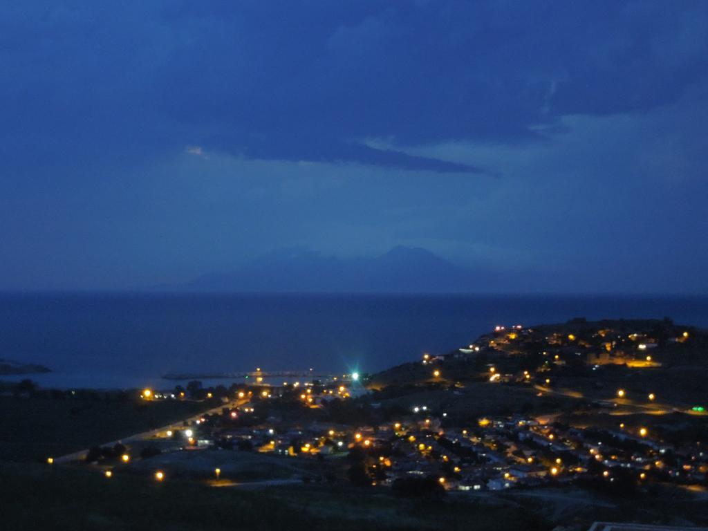Masi Hotel İmroz 外观 照片